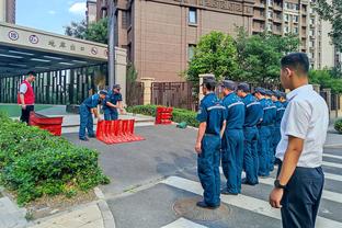 菲尔克鲁格：球队再次克服难关，如此胜利会让我们走上成功的道路